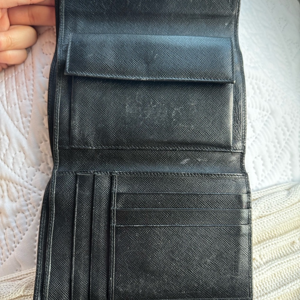PRADA BLACK WALLET - Picture 2 of 3